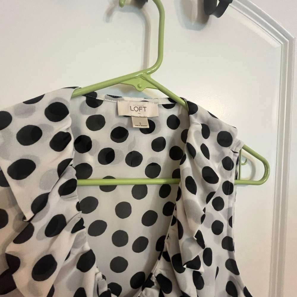 LOFT Monochrome Polka Dot Sleeveless Top